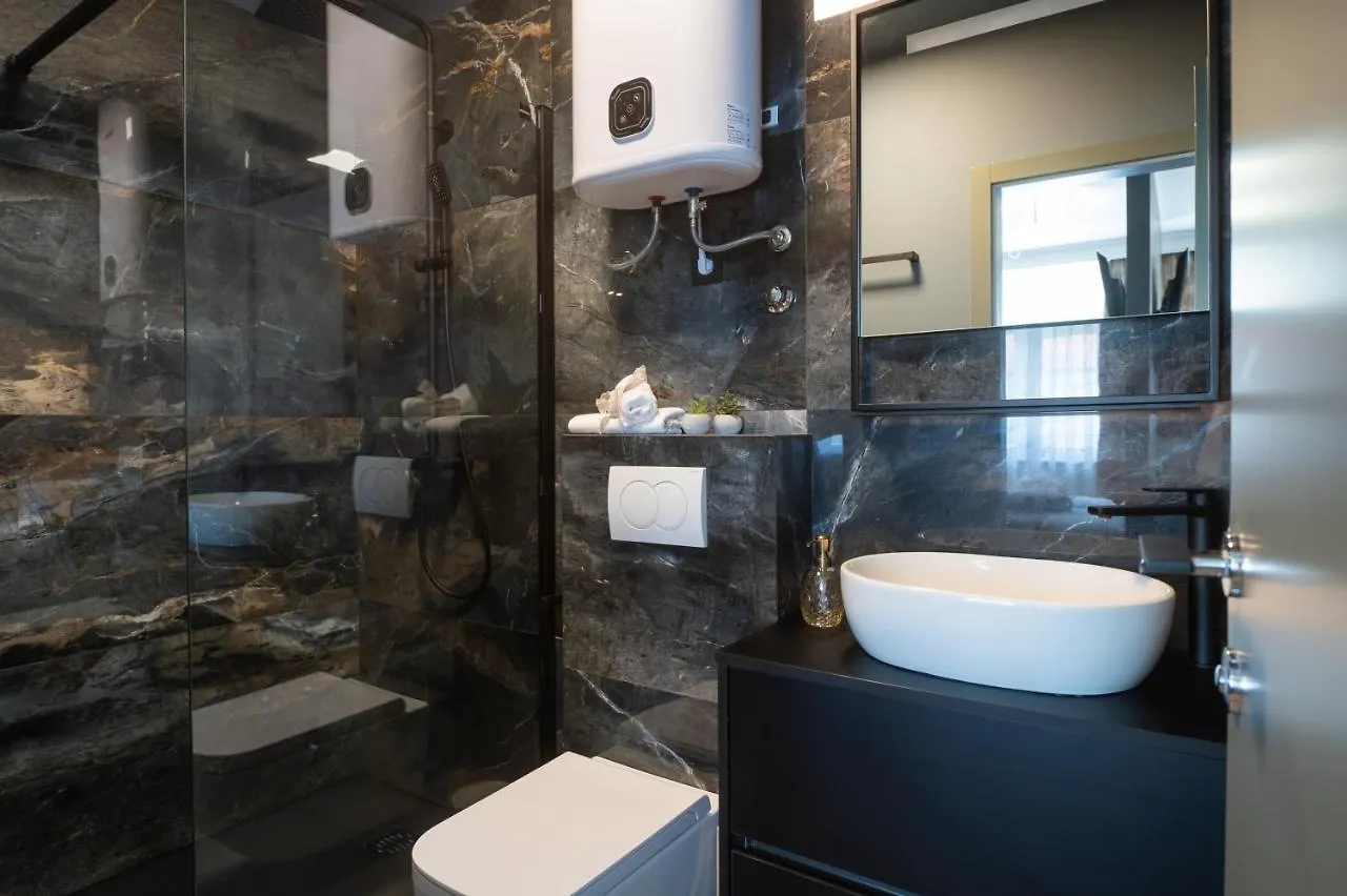Studio & Rooms Torine Zadar