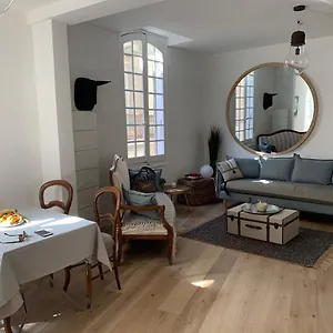Cosy Centre Historique Apartment Arles