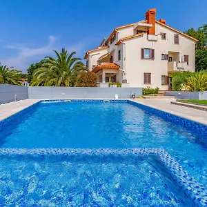 Percan Apartment Premantura