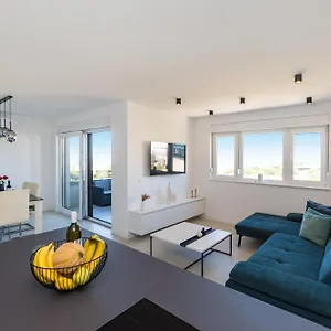  Apartment Skyline Luxe