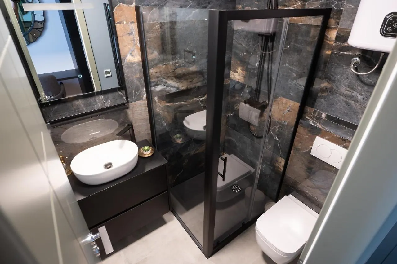 Studio & Rooms Torine contacts